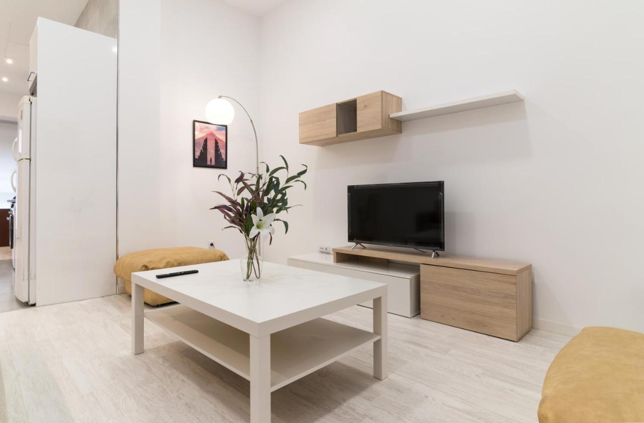 Acogedor Y Comodo Apartamento Madrid A/C Exteriör bild